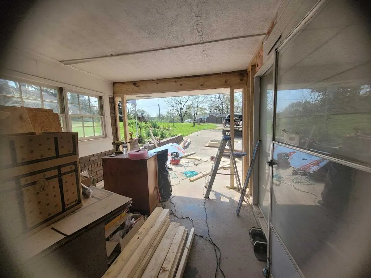 Air movers and dehumidifier for Water Mitigation Services in North Lynnwood